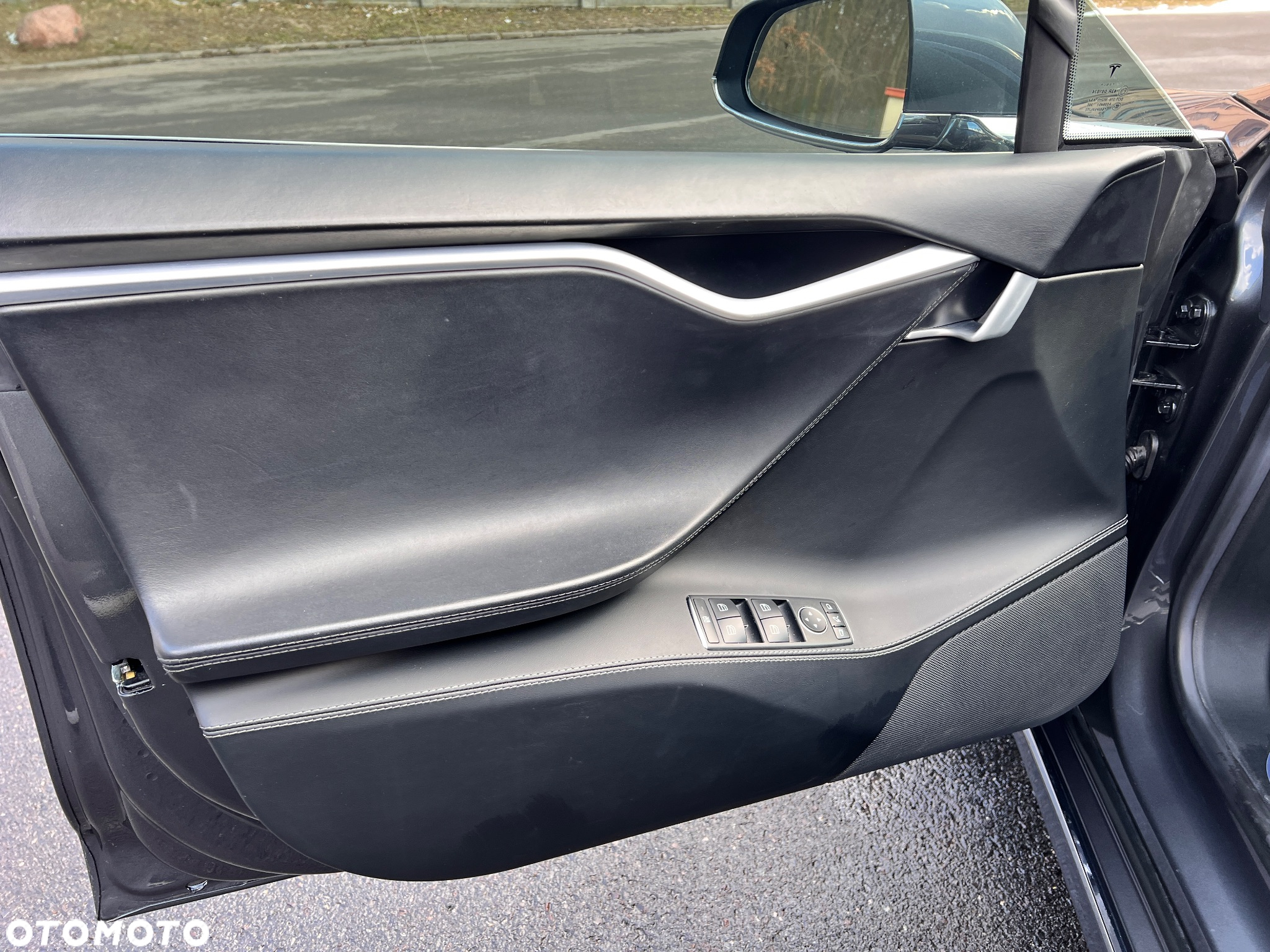 Tesla Model S 75 D - 23