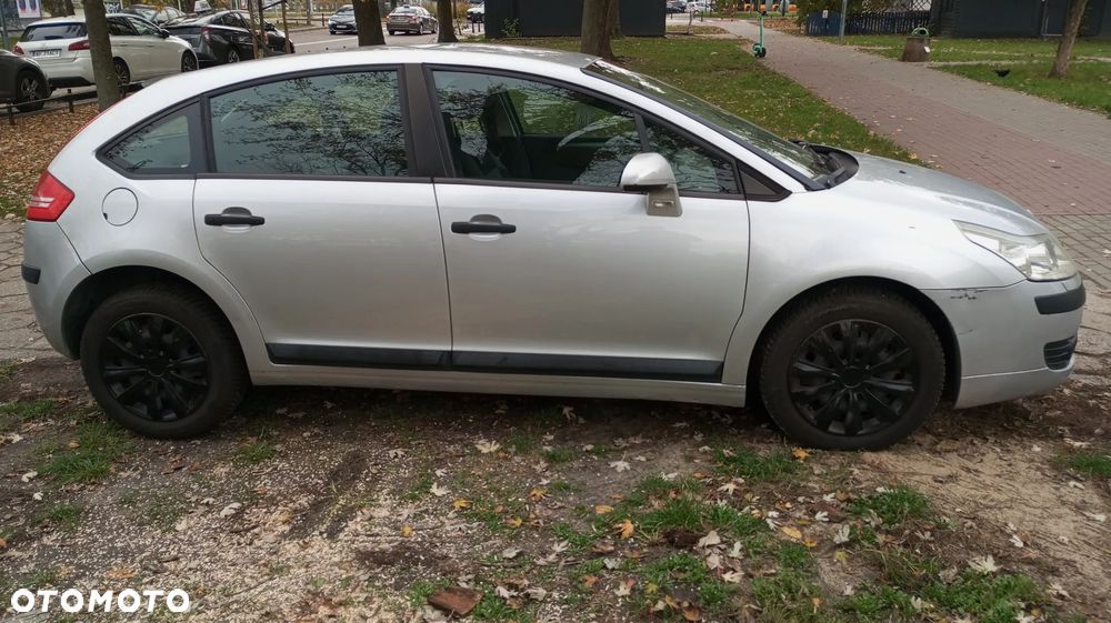 Citroen C4 2004 photo 3