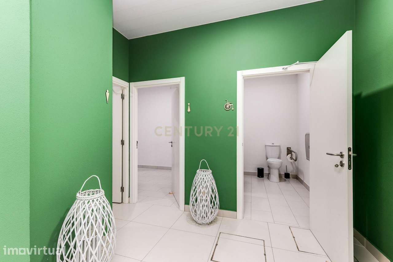 INVESTIMENTO | Ativo Produtivo no Setor de Eventos – Centro de Portug - Grande imagem: 2/60