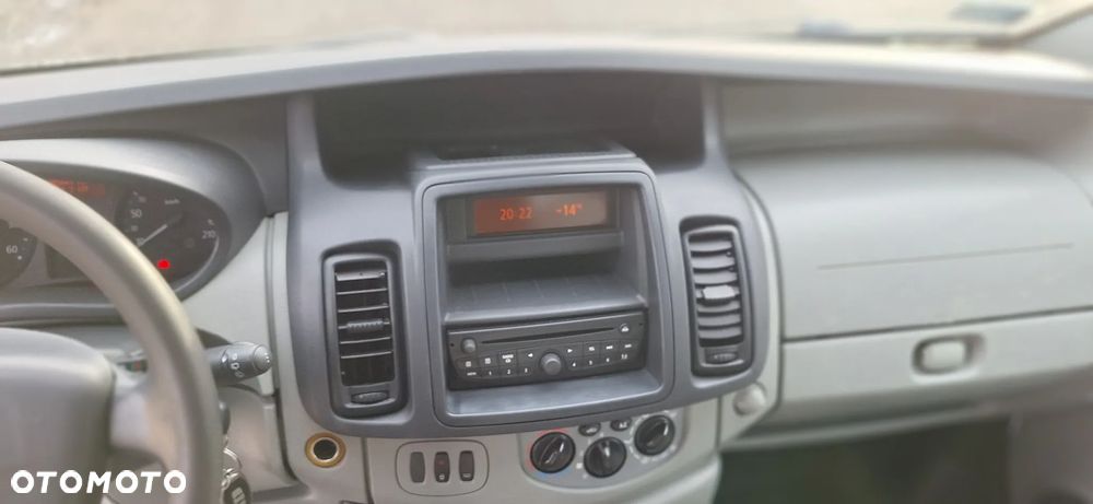 Renault Trafic - 8