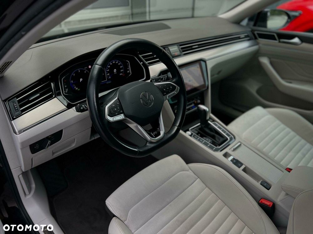 Volkswagen Passat 2.0 TDI 4Mot Elegance DSG - 10