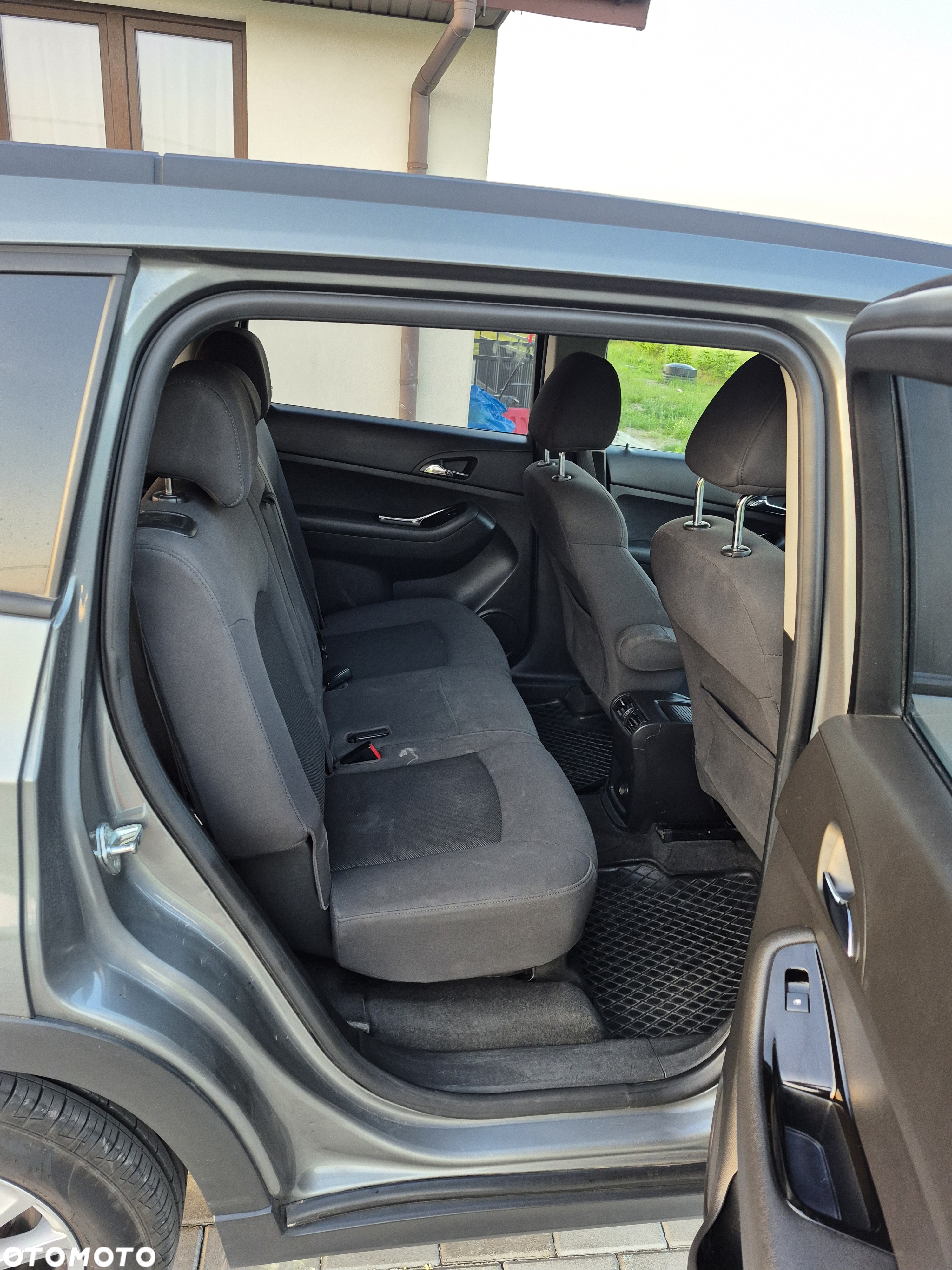 Chevrolet Orlando - 10