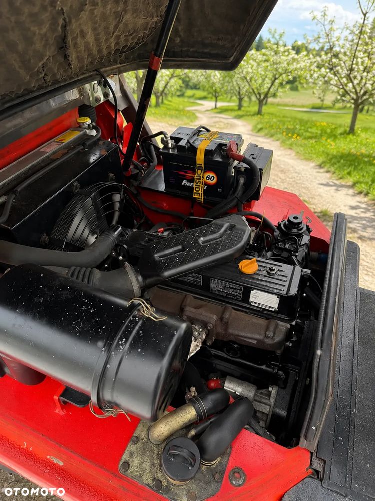 Manitou MI25D Wózek Widłowy 2,5 tony. Posuw Hydrauliczny. Maszt triplex. Wolny skok! Wysokość Podnoszenia 5 metrów. Jak nowy z Salonu. Pochodzi z Norweskiego Gospodarstwa! Aktualne przeglądy DEKRA i serwisy! Opony jak Nowe. Silnik Yanmar. Małe gabarety bardzo zwrotna maszyna! Zero luzów wycieków i zniszczeń. OKAZJA. Pełny ORYGINAŁ! Rok Prod. 2014. Niski przebieg 3300mtg - 10