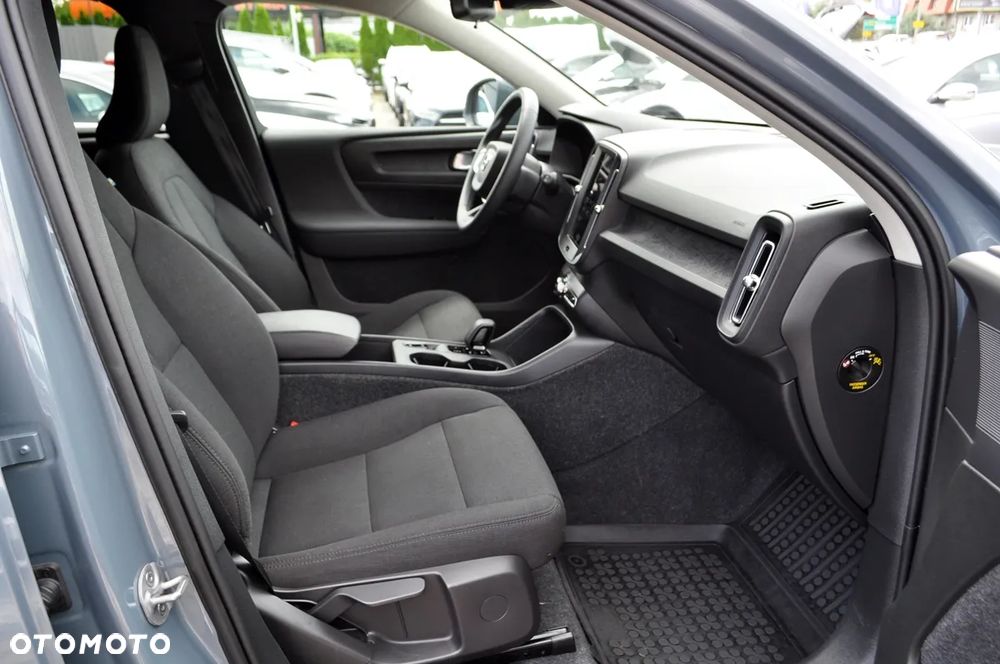 Volvo XC 40 T3 Momentum Core - 20