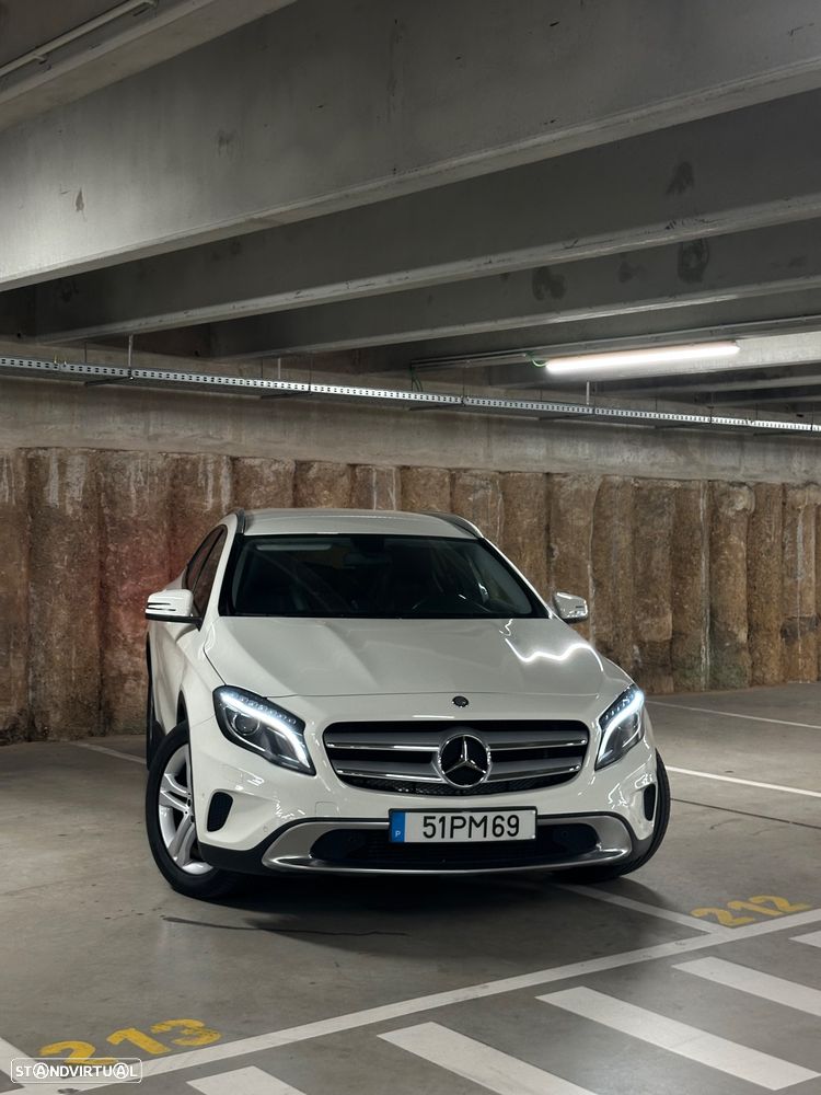 Mercedes-Benz GLA 220 - 1
