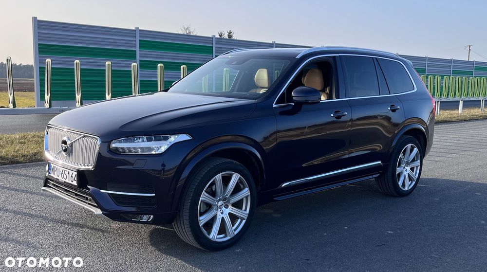 Volvo XC 90 - 23