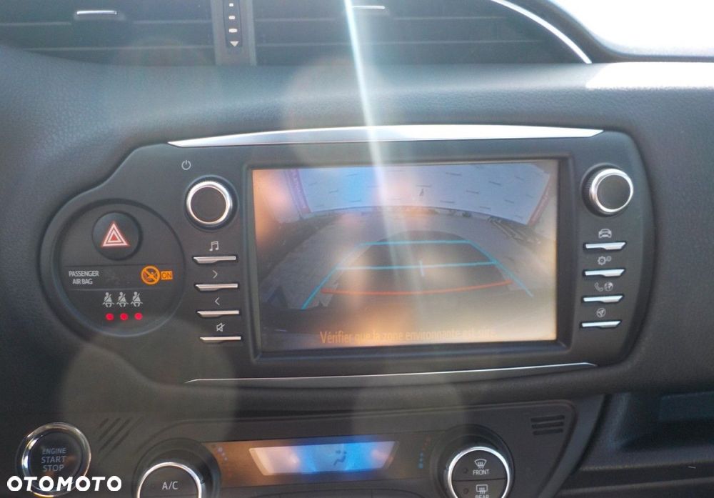Toyota Yaris - 22