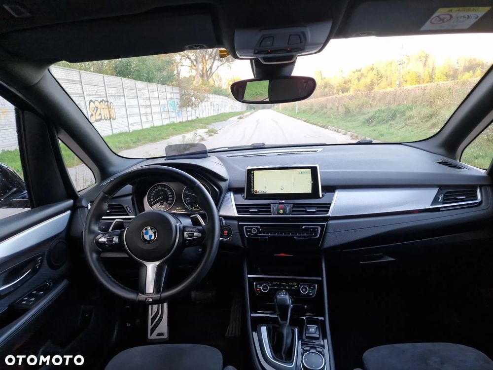 BMW Seria 2 220d xDrive M Sport - 10