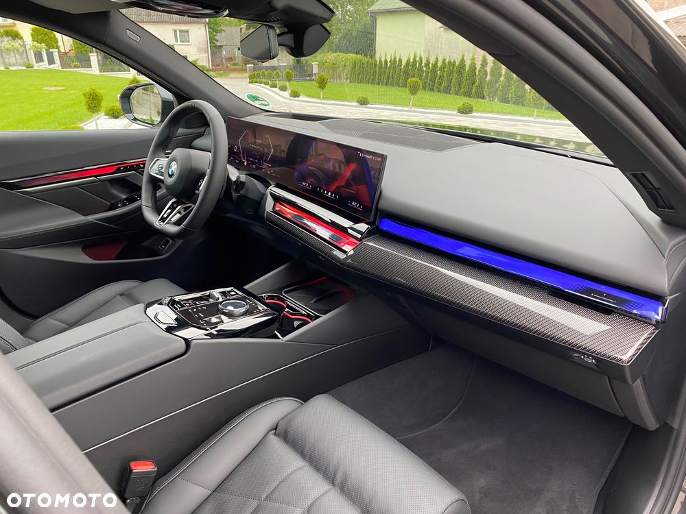 BMW Seria 5 520d xDrive - 26