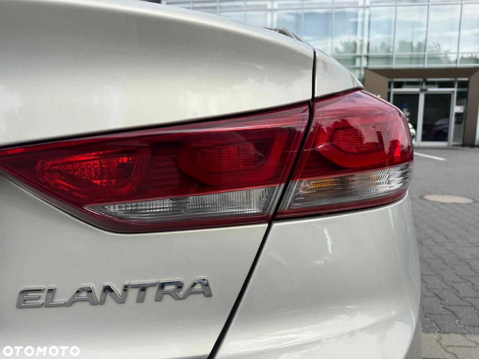 Hyundai Elantra 1.6 Style - 26
