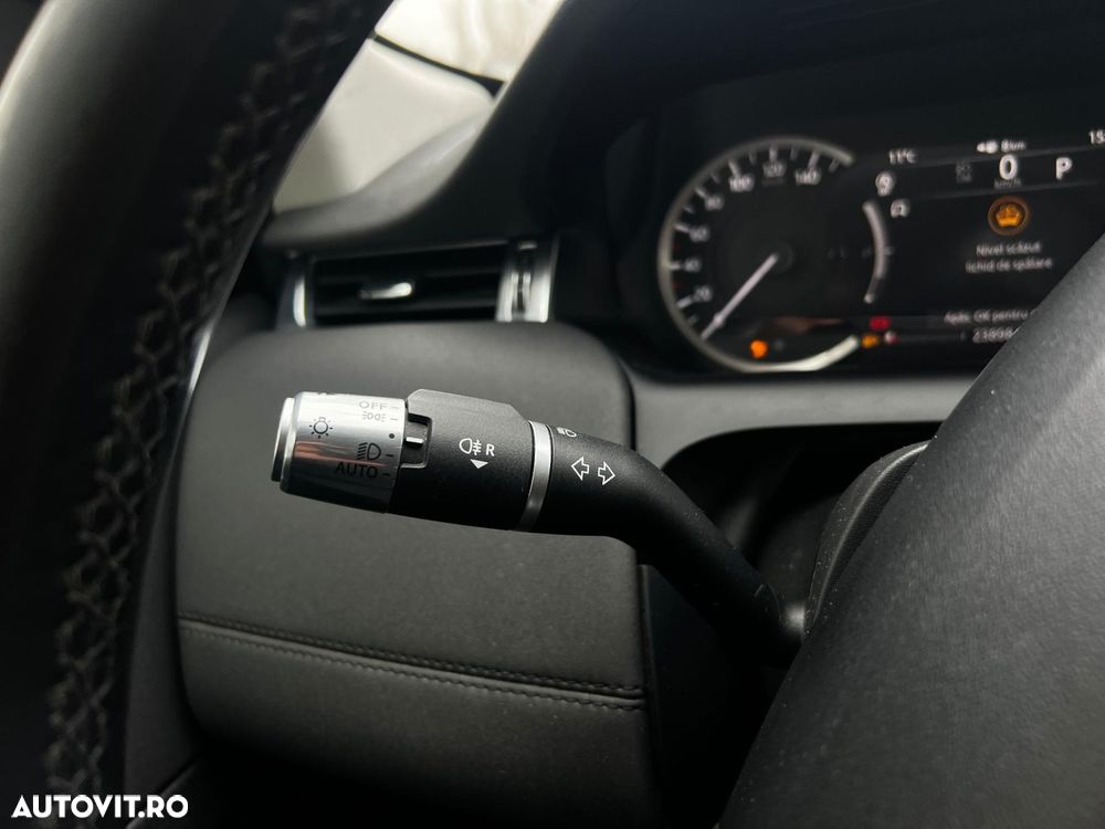 Land Rover Discovery Sport - 23