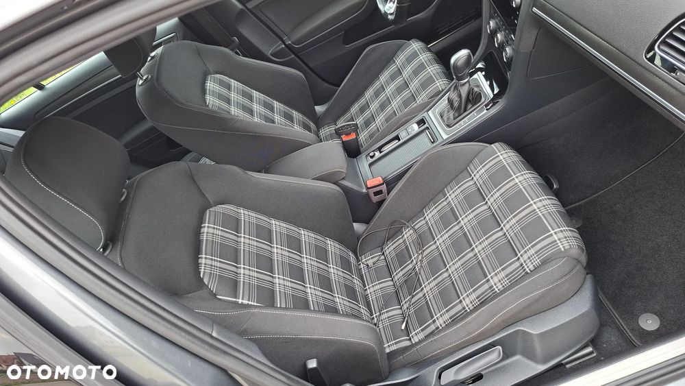 Volkswagen Golf GTD 2.0 TDI SCR DSG - 17
