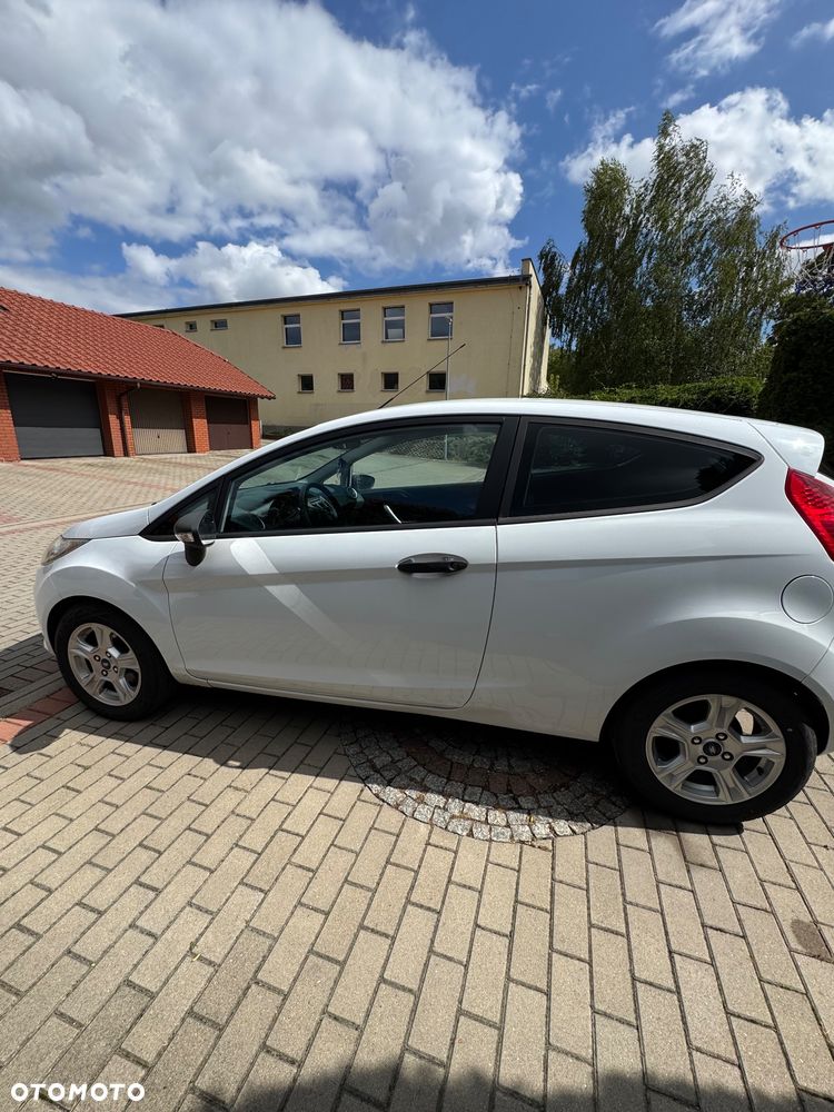 Ford Fiesta 1.25 Trend Edition - 4
