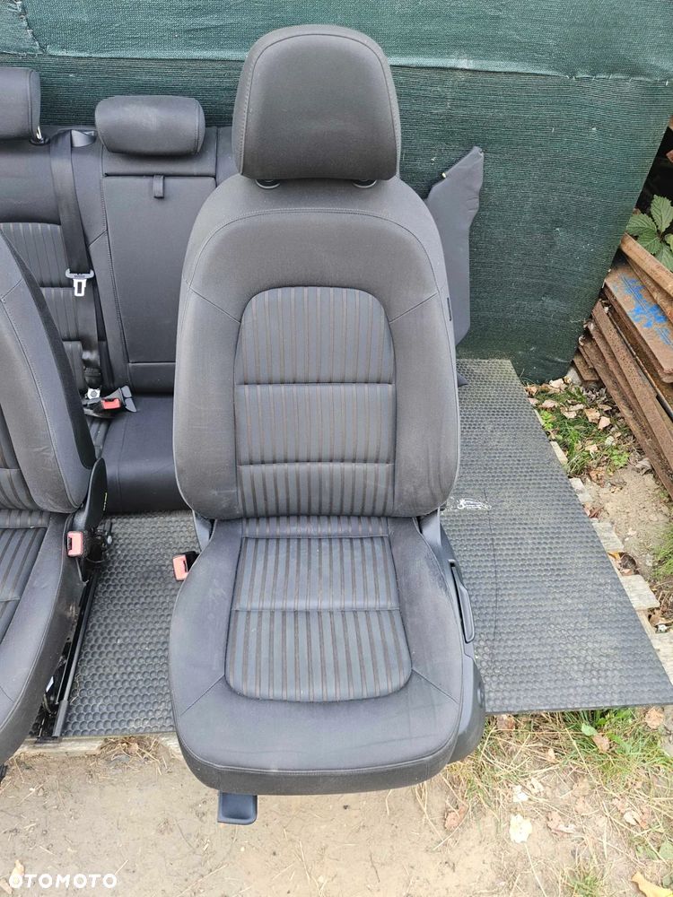 Fotele Fotel Kanapa Skladana Ciemne Grzane Elektryczne Ledzwia Podswietlanie  Audi A4 B8 Kombi Avant - 4