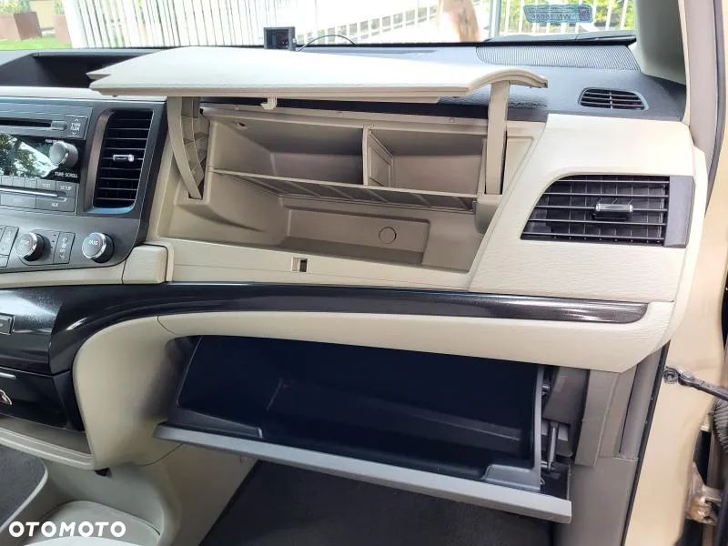 Toyota Sienna 3.5 V6 SE - 36