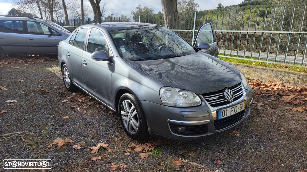 VW Jetta 1.9 TDi BlueM. Confortline - 2