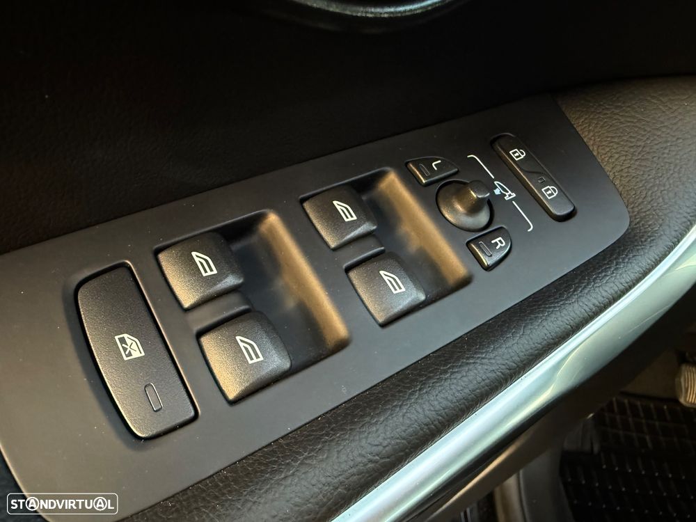 Volvo V40 1.6 D2 Momentum - 19