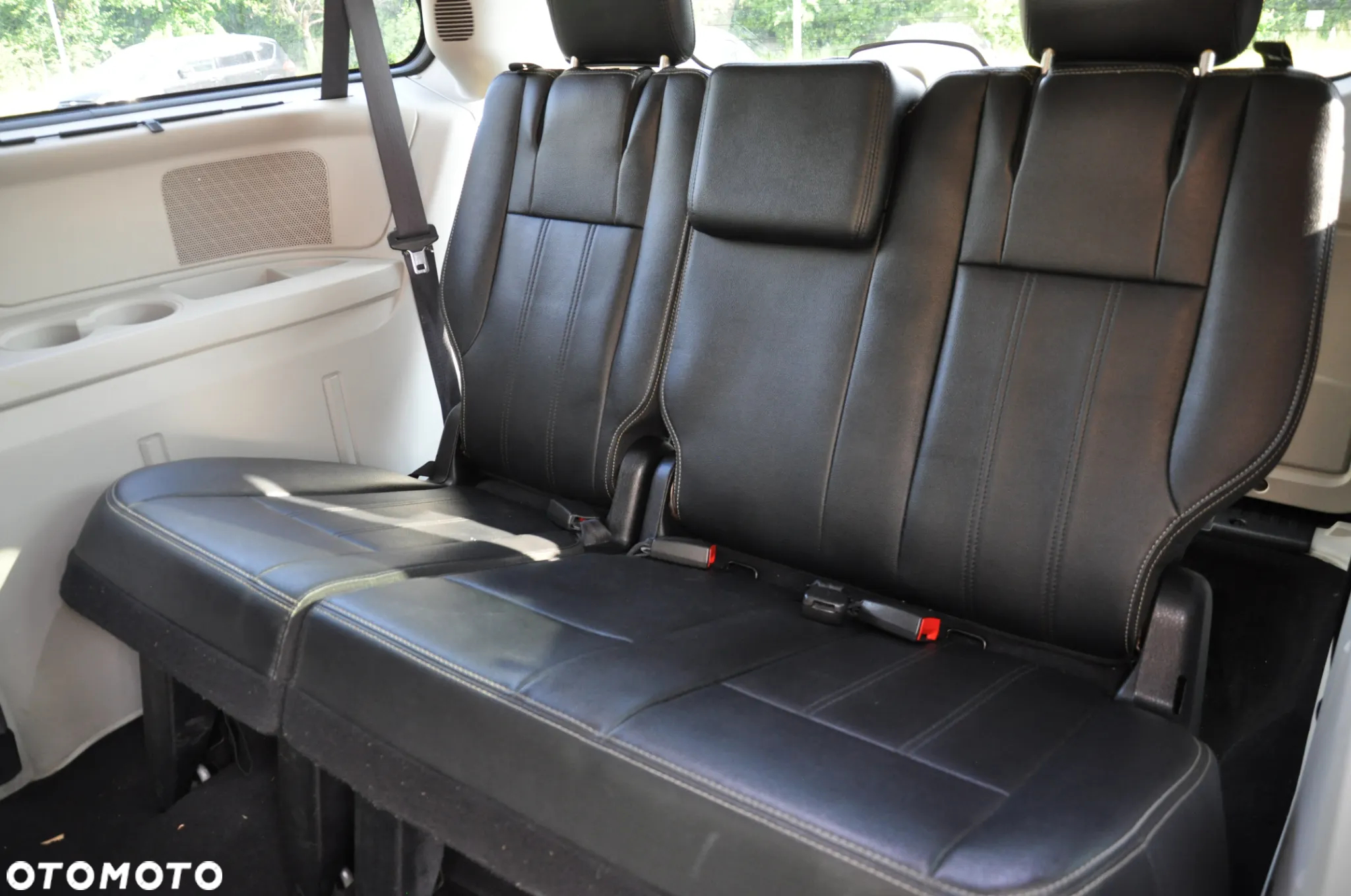 Chrysler Town & Country 3.6 Touring - 31