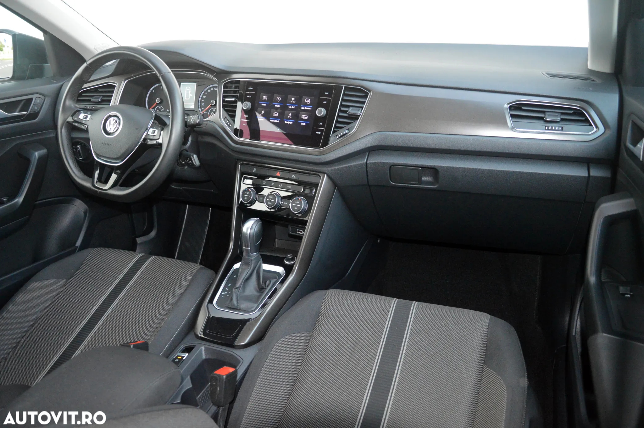 Volkswagen T-ROC 2.0 TDI DSG Style - 17