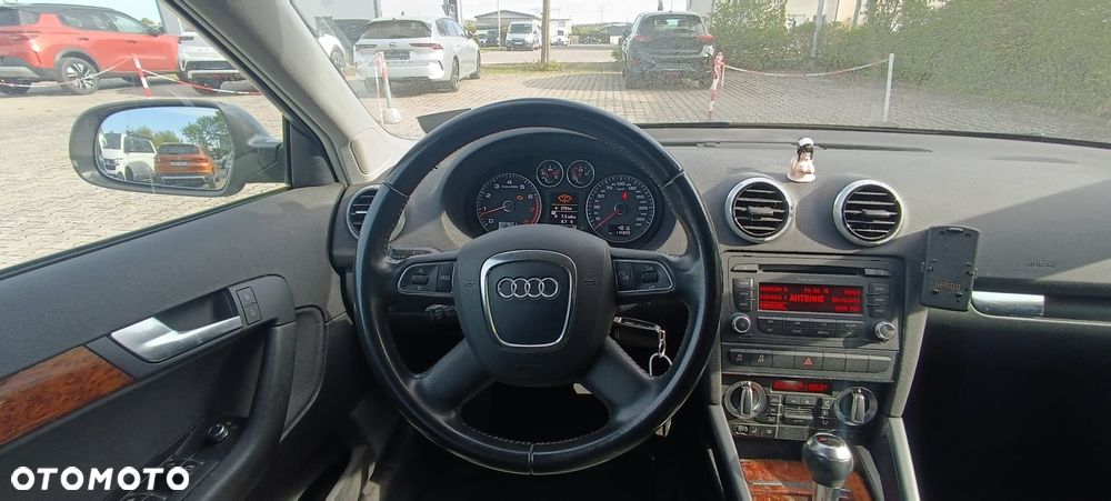 Audi A3 Sportback 1.4 TFSI S tronic Attraction - 9
