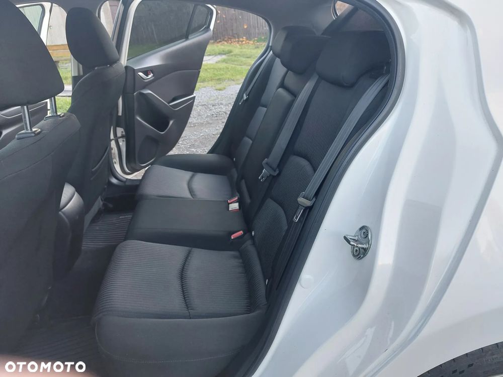 Mazda 3 2.0 Skyenergy EU6 - 10