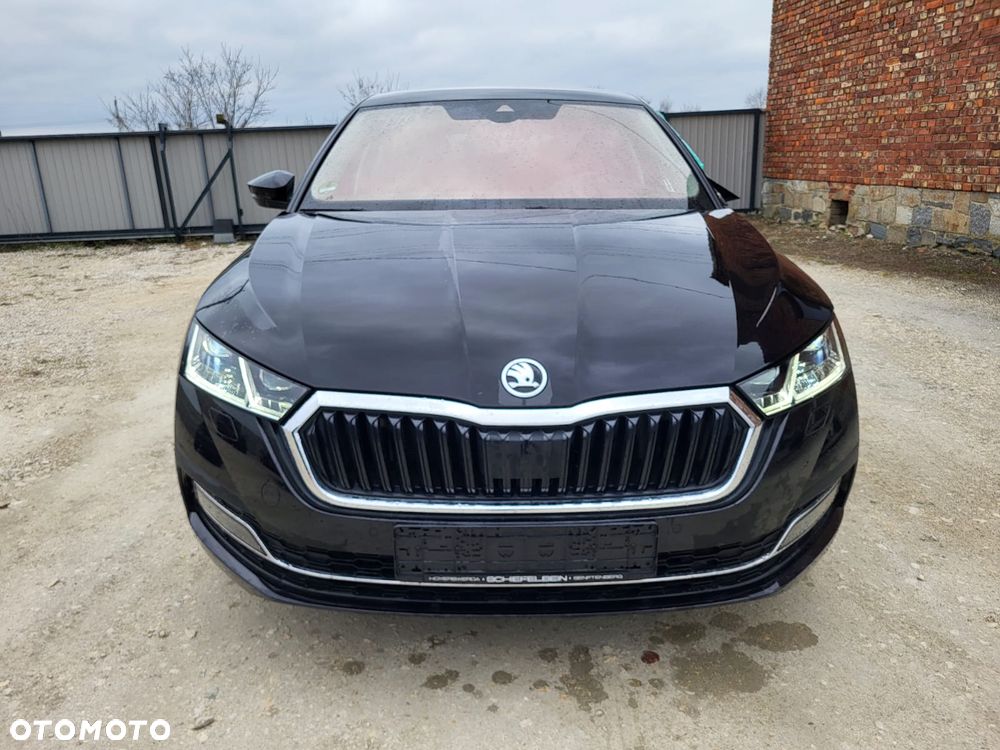 Skoda Octavia 2.0 TDI DSG Exclusive Plus - 3