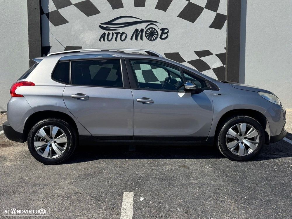 Peugeot 2008 1.2 PureTech Style - 7
