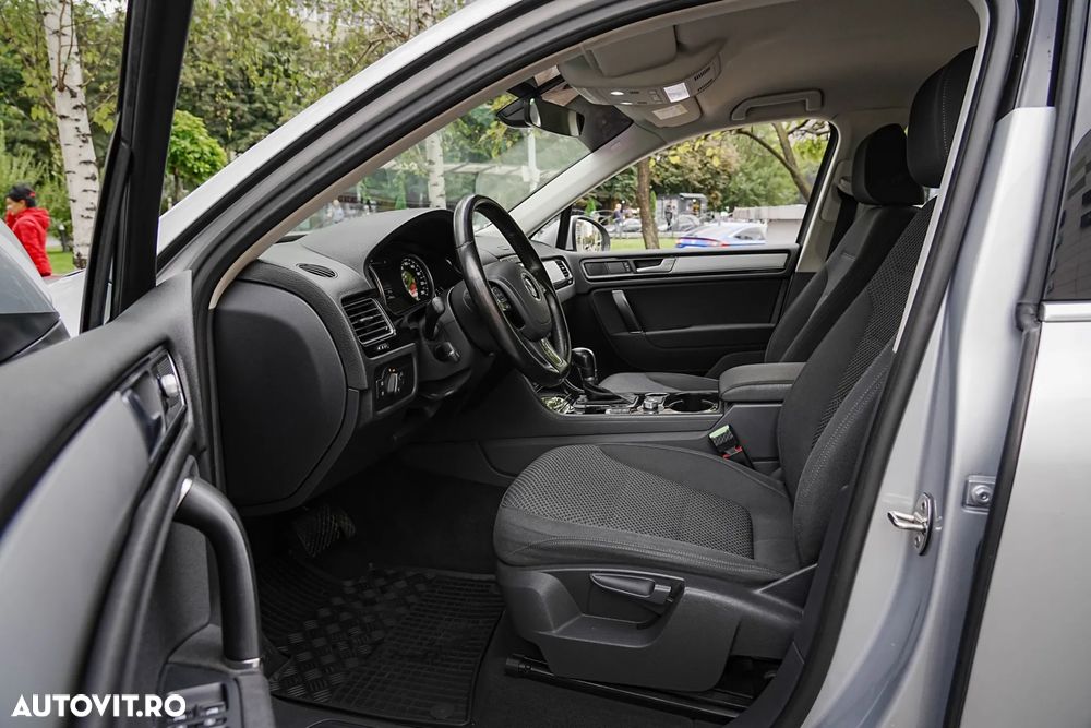 Volkswagen Touareg V6 TDI Elegance - 7