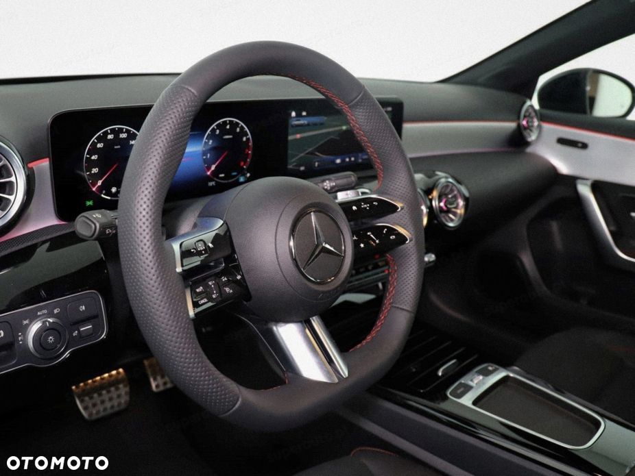 Mercedes-Benz Klasa A 200 AMG Line 7G-DCT - 7
