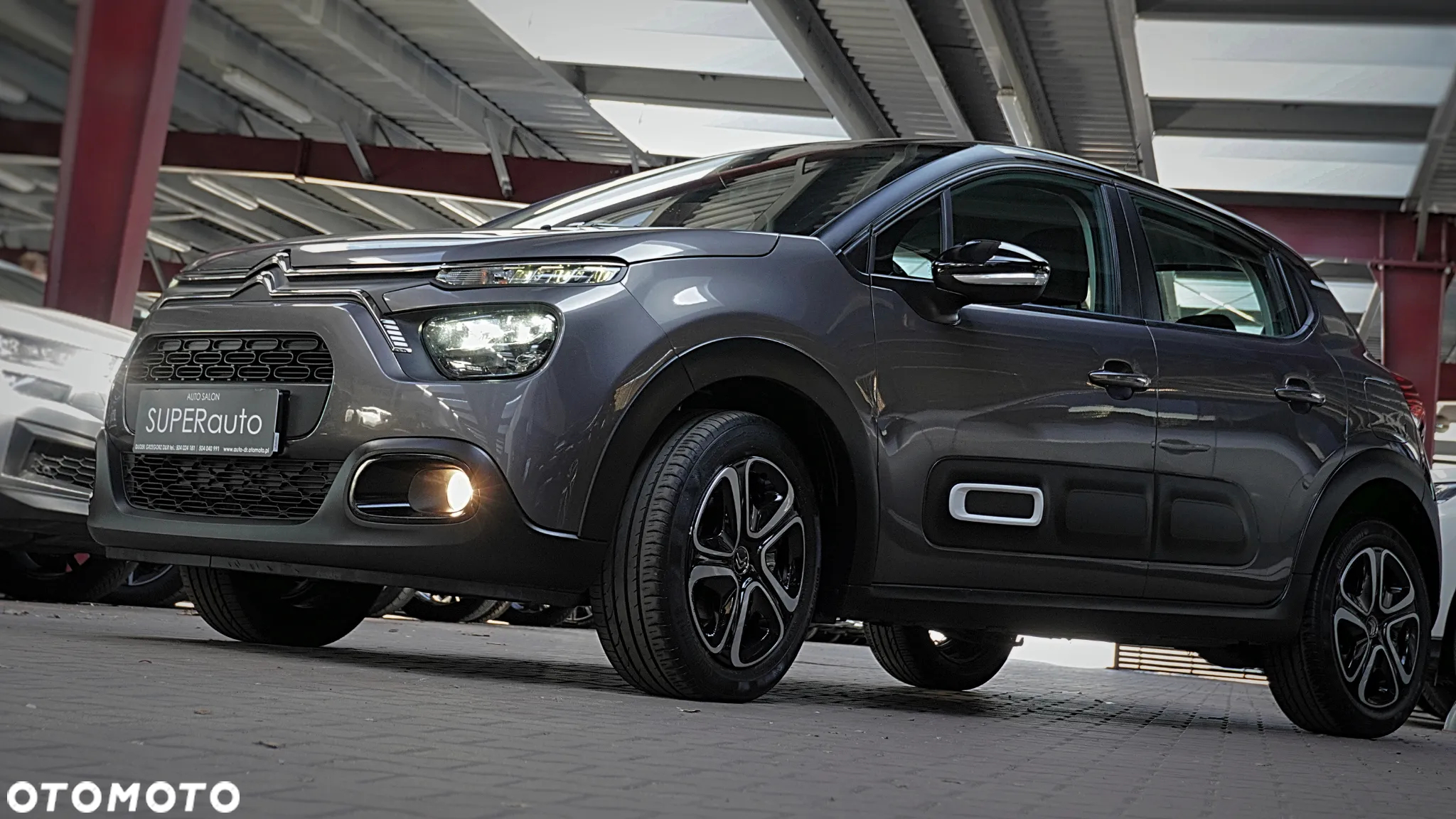 Citroën C3 1.2 PureTech Shine EAT6 - 5