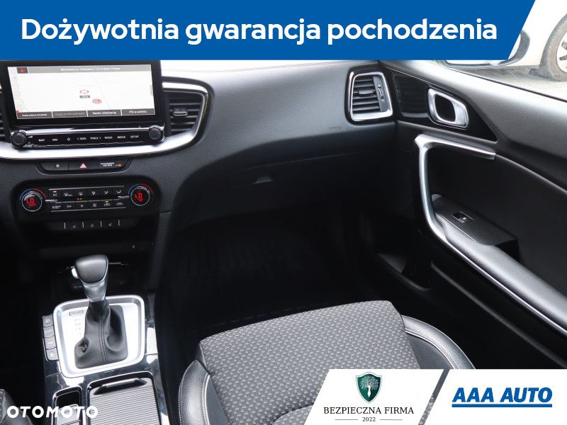 Kia Ceed - 9