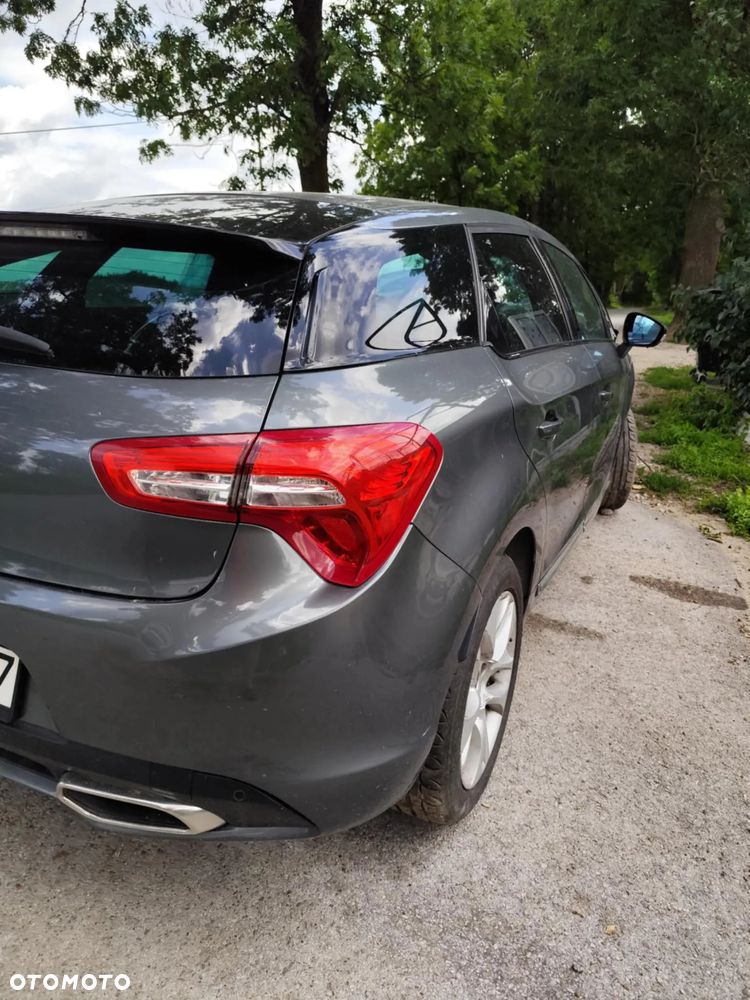 Citroën DS5 HDi 165 Chic - 5