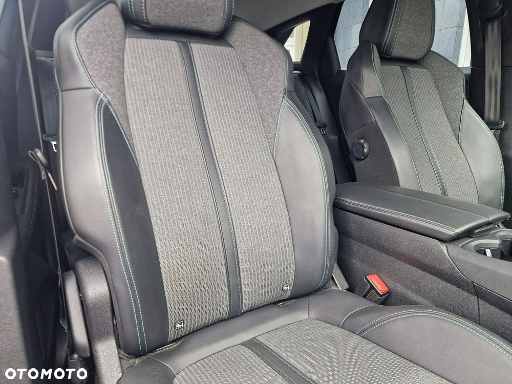 Peugeot 3008 1.5 BlueHDi Allure S&S EAT8 - 25