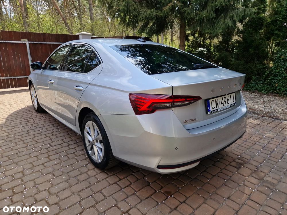 Skoda Octavia 1.5 TSI mHEV Drive Selection DSG - 2