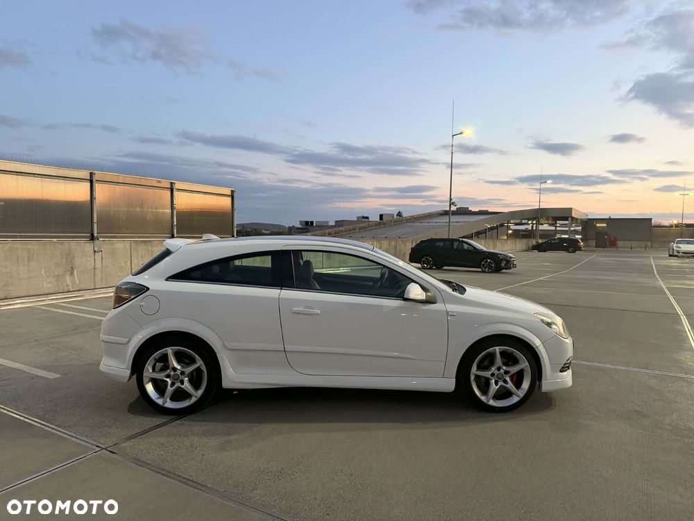 Opel Astra 1.8 Cosmo - 9