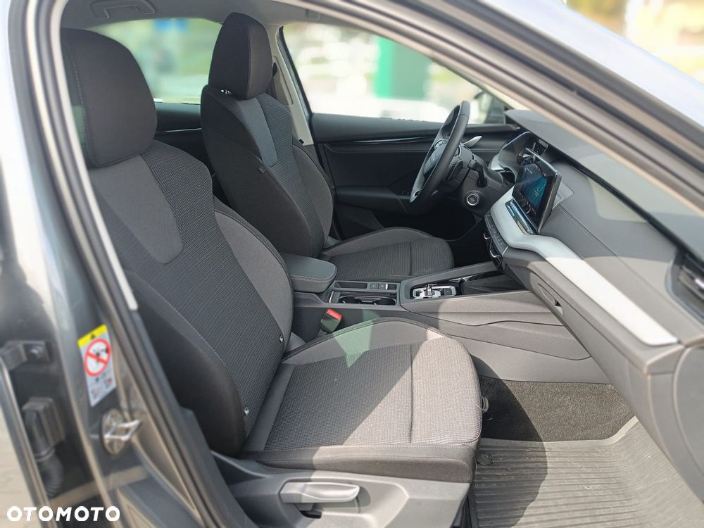 Skoda Octavia 1.5 TSI mHEV Selection DSG - 10