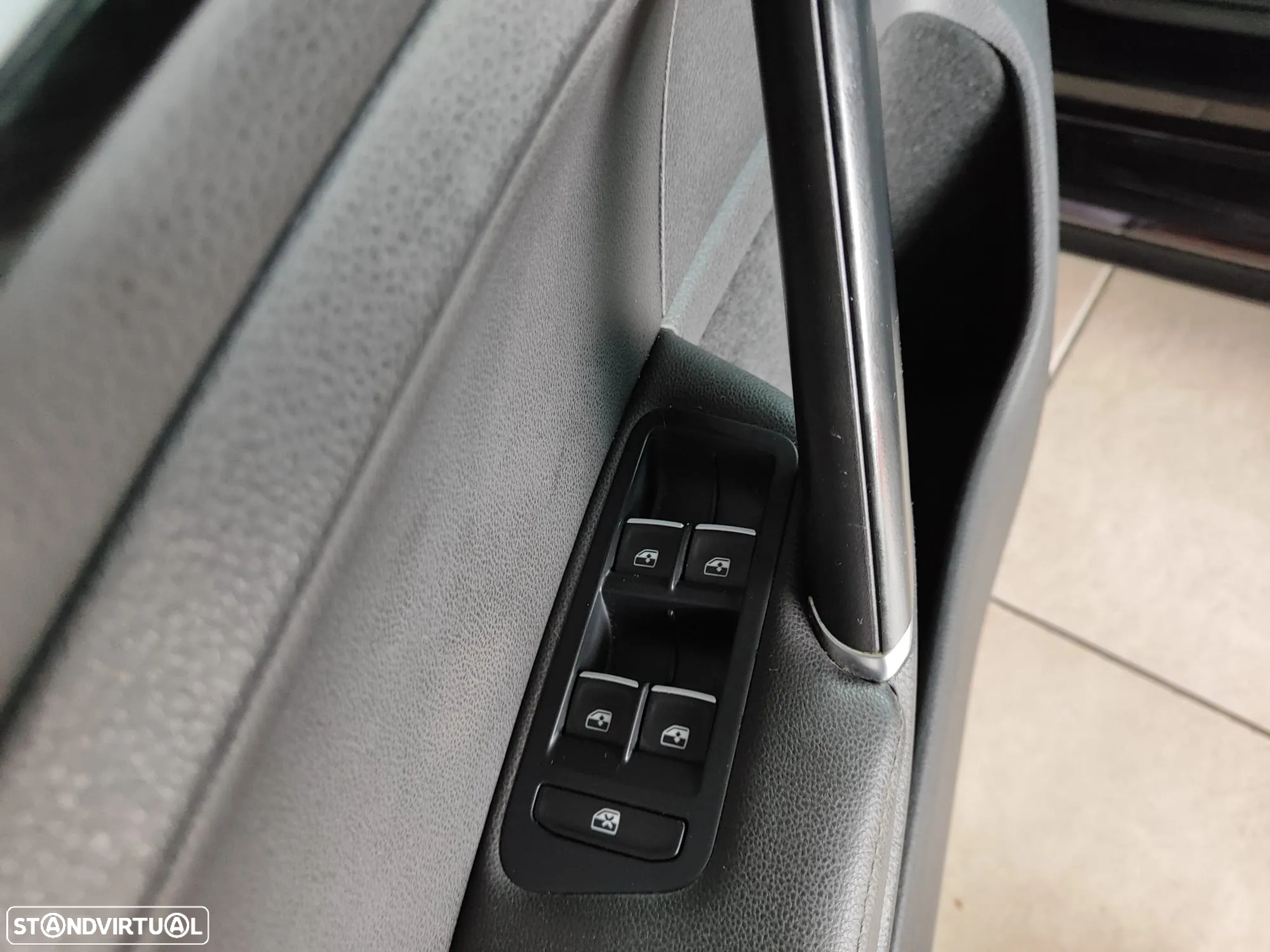 VW Golf 2.0 TDI GTD DSG - 22
