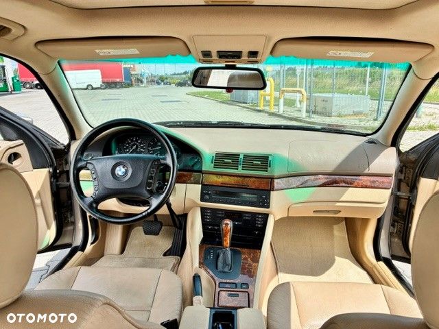 BMW Seria 5 525i - 13