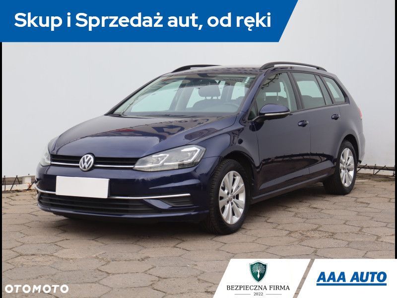 Volkswagen Golf - 2