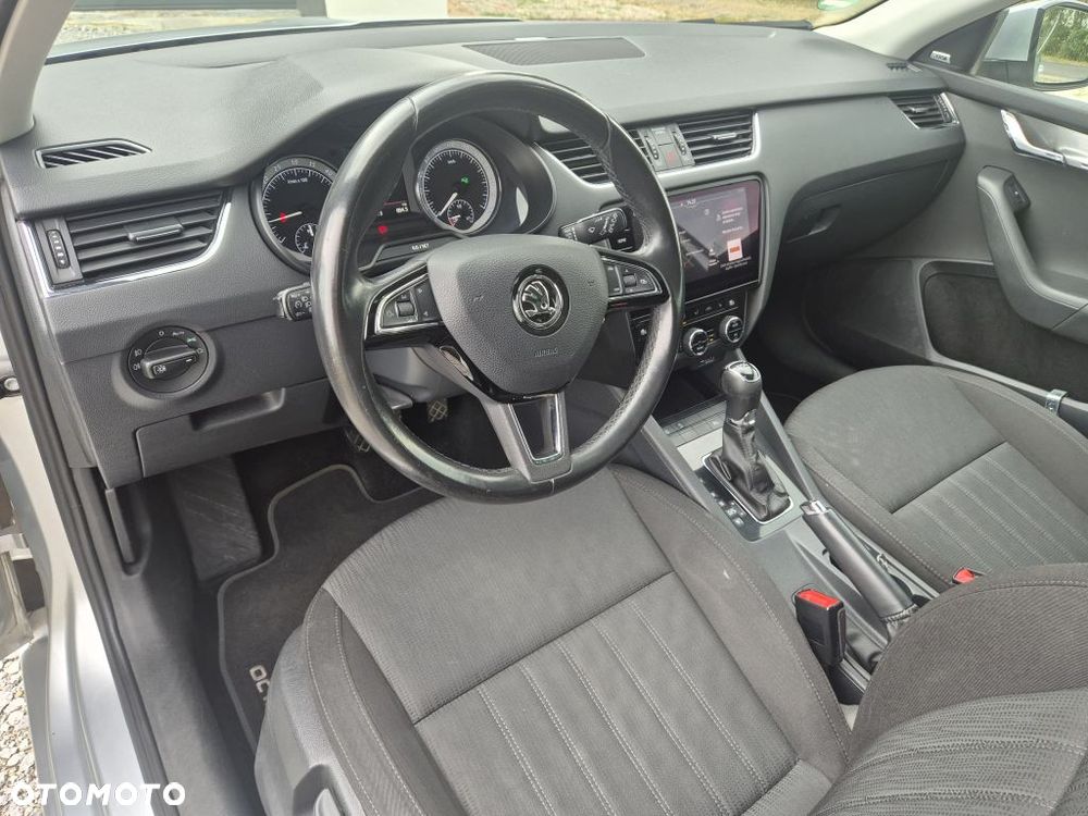 Skoda Octavia 1.6 TDI DSG Premium Edition - 7