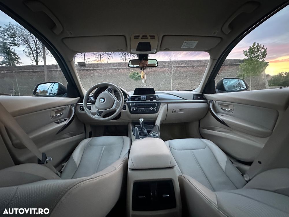 BMW Seria 3 320d - 10