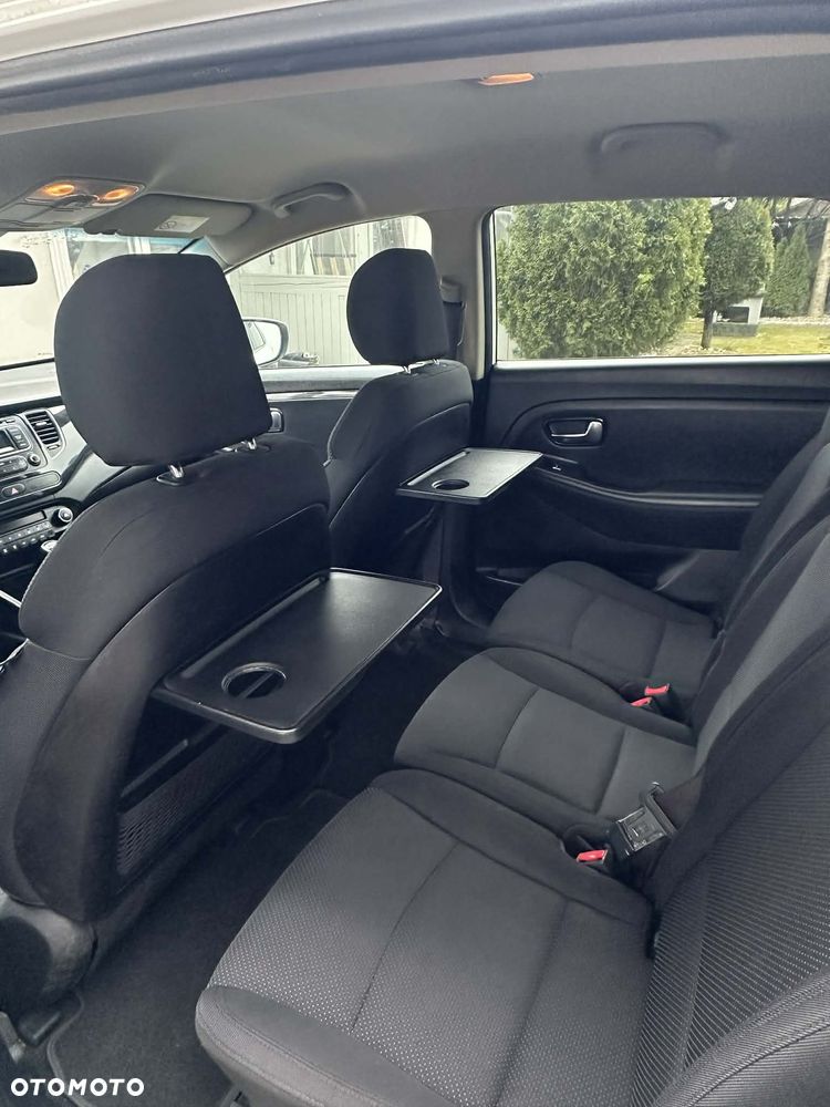 Kia Carens 1.7 CRDi 115 Dream Team Edition - 24