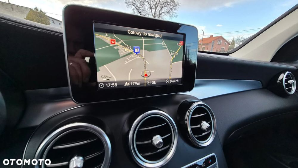 Mercedes-Benz GLC 250 4Matic 9G-TRONIC AMG Line - 16