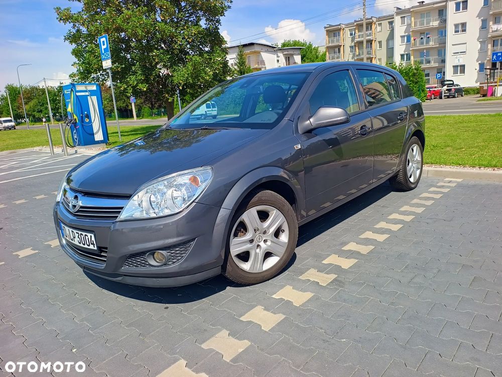 Opel Astra - 1