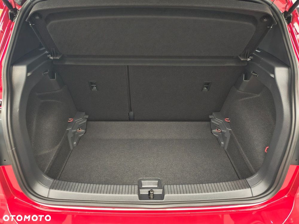 Volkswagen T-Cross - 13