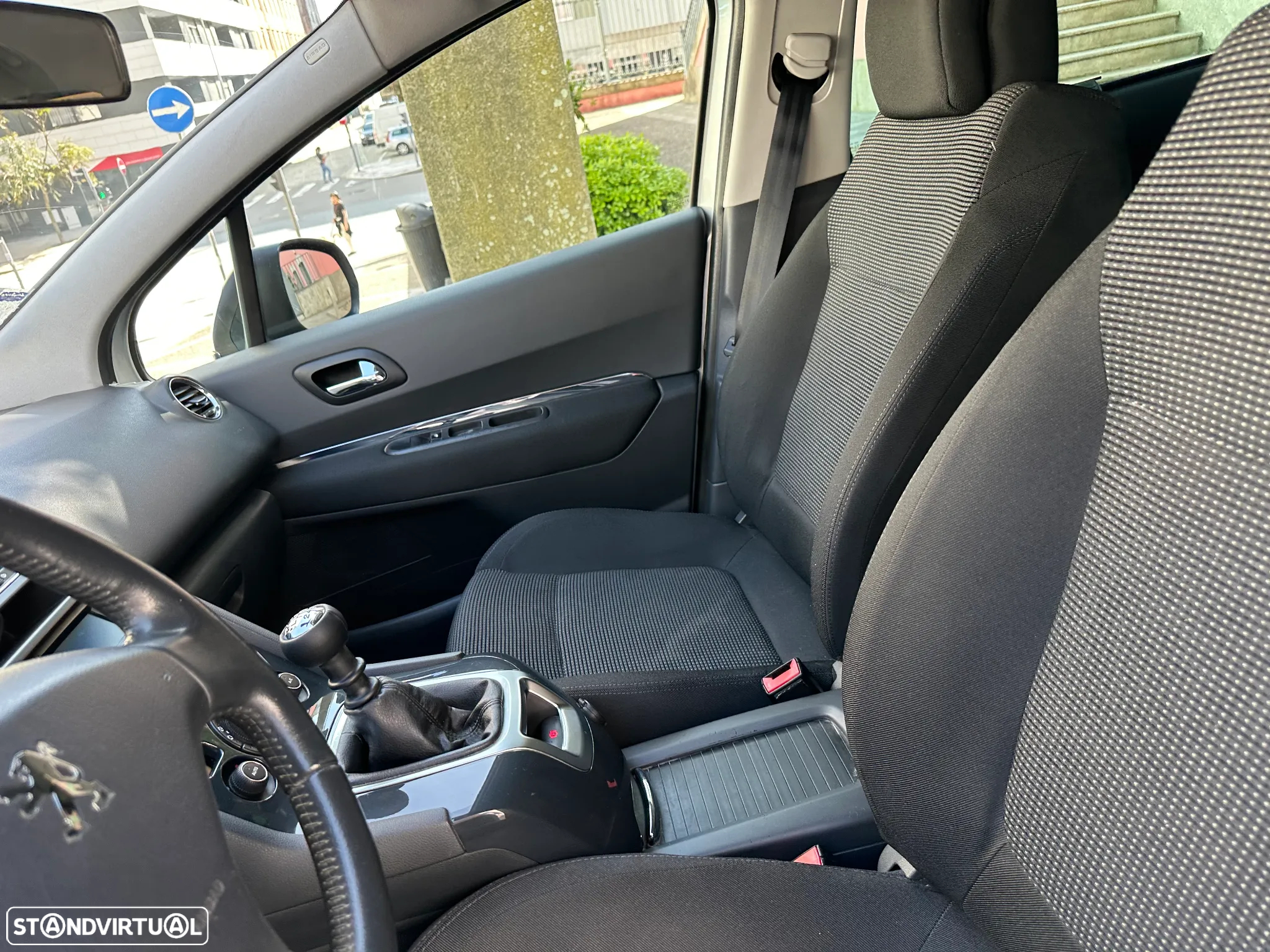 Peugeot 5008 1.6 HDi Executive - 16