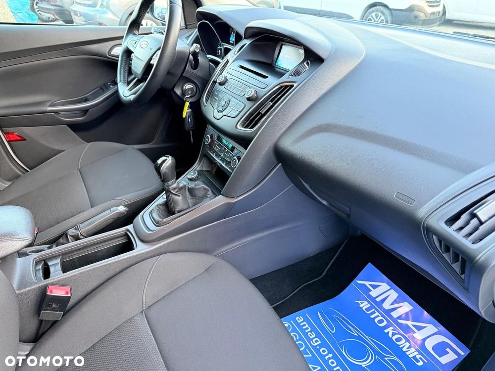 Ford Focus SW 1.0 EcoBoost S&S COOL&CONNECT - 17