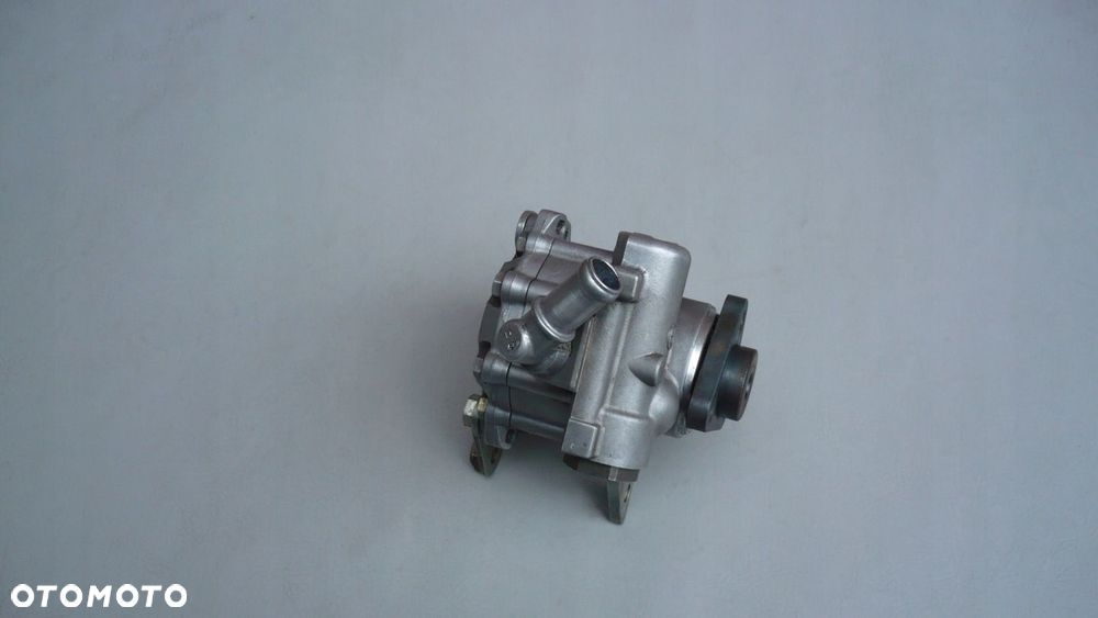 Pompa wspomagania BMW BMW E36 1,6i 1,8i - 2