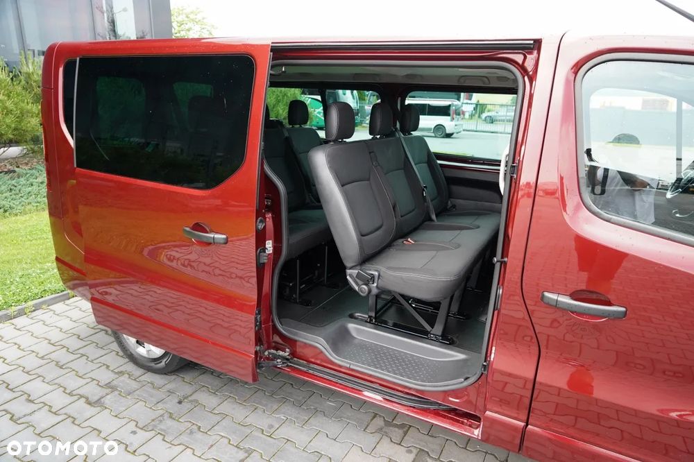 Renault TRAFIC III / BUS / 9 MIEJSC / 2022 ROK / PIERWSZY WŁAŚCICIEL / SERWISOWANY - 29