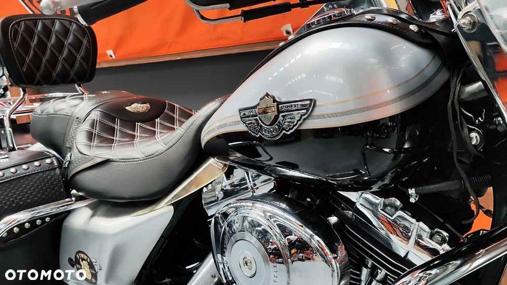 Harley-Davidson Touring Road King - 12